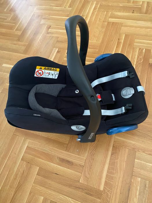 Столче за кола Maxi-Cosi CabrioFix.    (0-13кг)