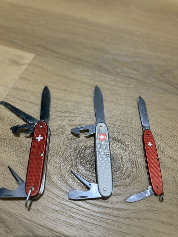 Lot Victorinox alox/ Elinox/ Old Cross/ Soldier