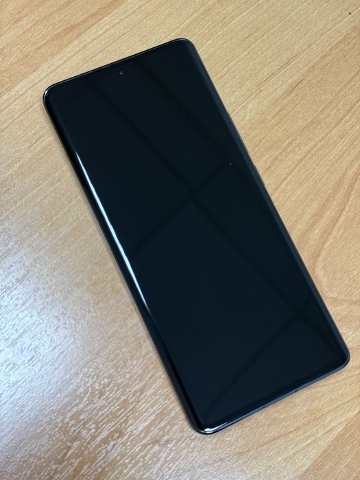 Смартфон Xiaomi 13 8/256Gb