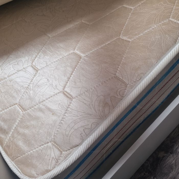 матрас б/у размер 180 на 200