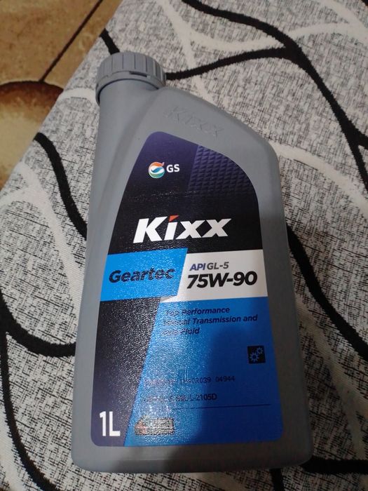 Продам трансмиссионное масло Kixx 75W90. 1 литр.