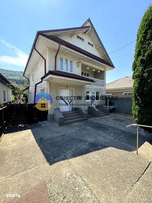 Casa Piatra Neamt din caramida