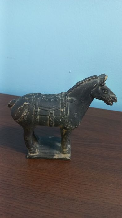 Интересна стара фигура