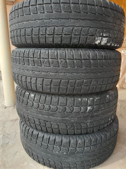 Зимняя резина 215/55 R16
