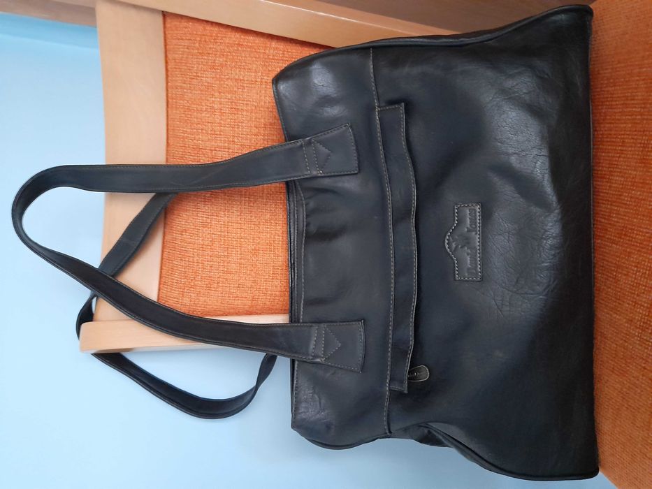 Дамска чанта черна