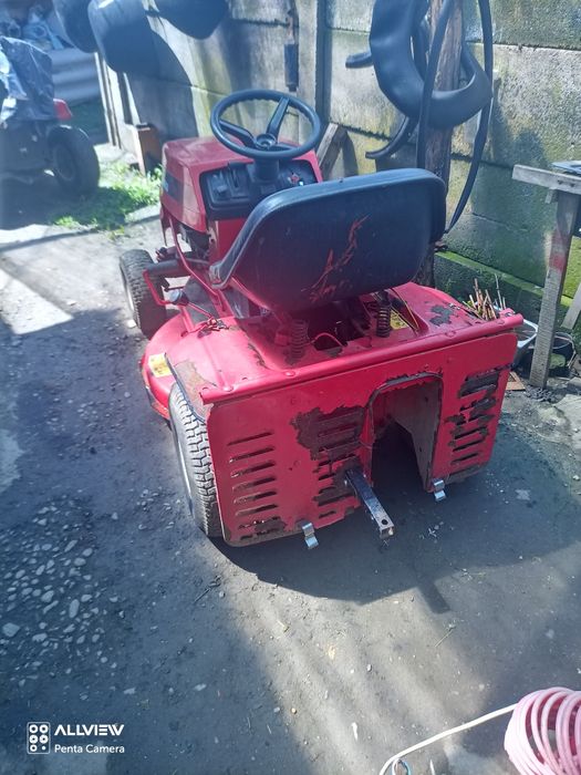 Vând tractor gazon 11,5 cai