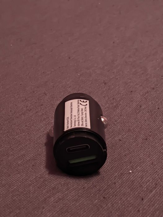 Зарядно за кола.