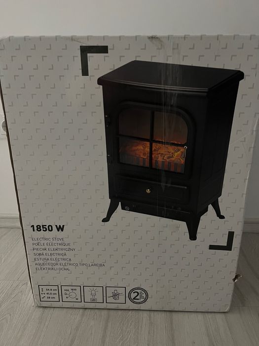 Semineu electric nou