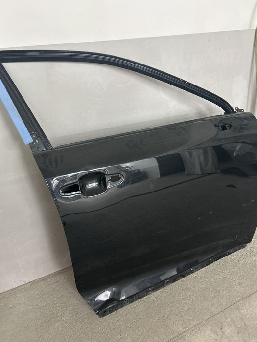 Правая передняя даерь на лексус RX 5 поколения