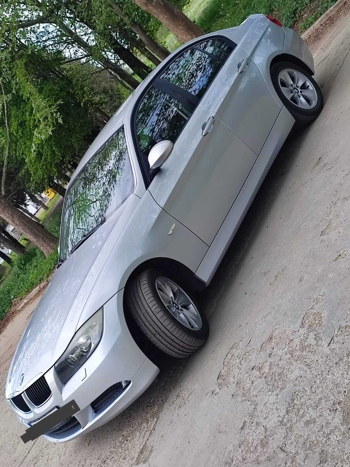 BMW 318i 2.0 BENZINA - 143 CP