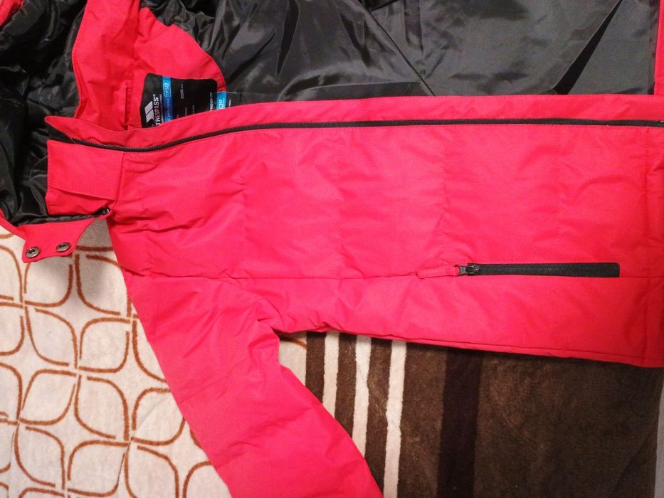 Geaca Trespass pt copii de 9-10 ani