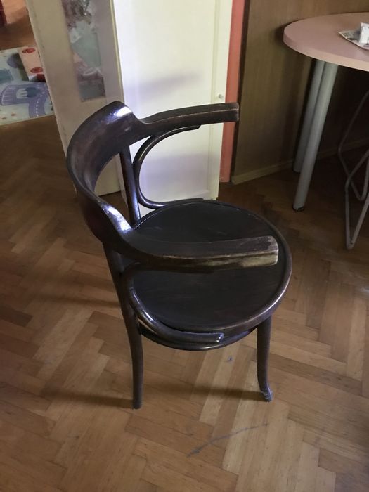 Scaune lemn / 5 buc / vechi / vintage / design deosebit