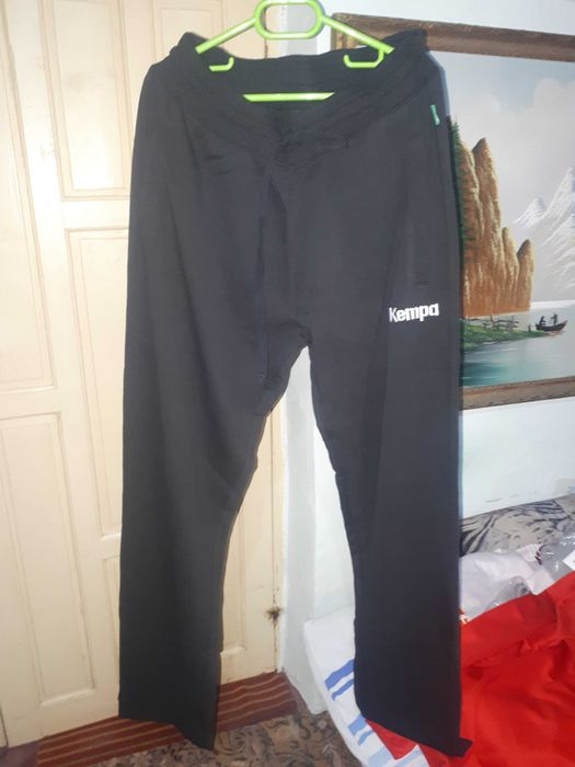 Pantaloni Handbal Dinamo + Tricou- Banii merg la un baiat bolnav.