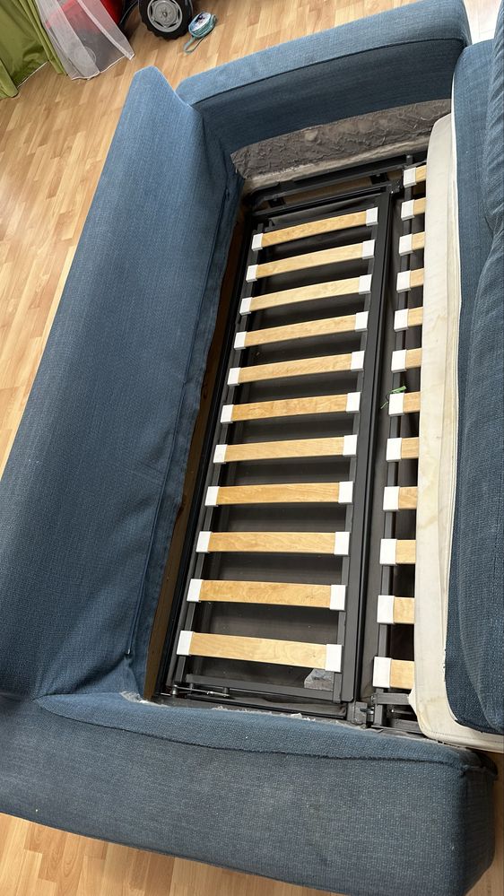 Продается диван Ikea (раскладной)
