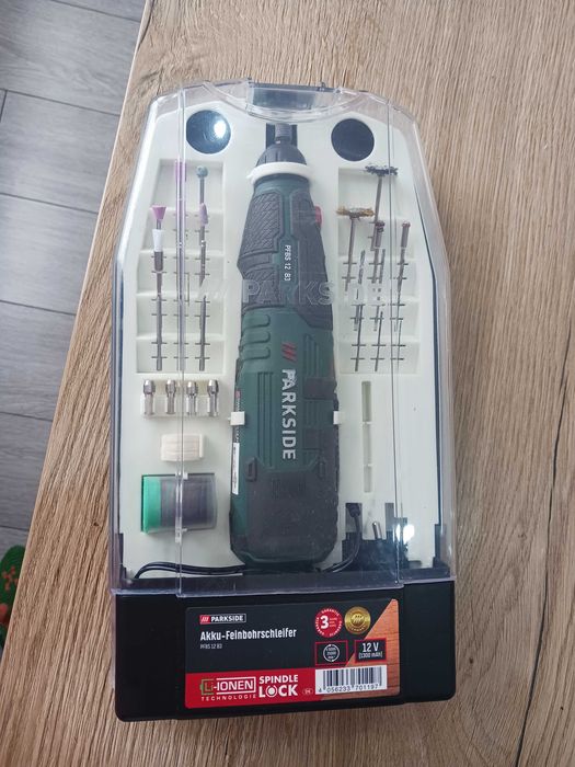Мултифункционална акумулаторна фина бормашина Parkside 12V