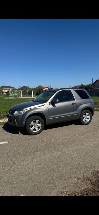 Vând Suzuki Grand Vitara 4×4