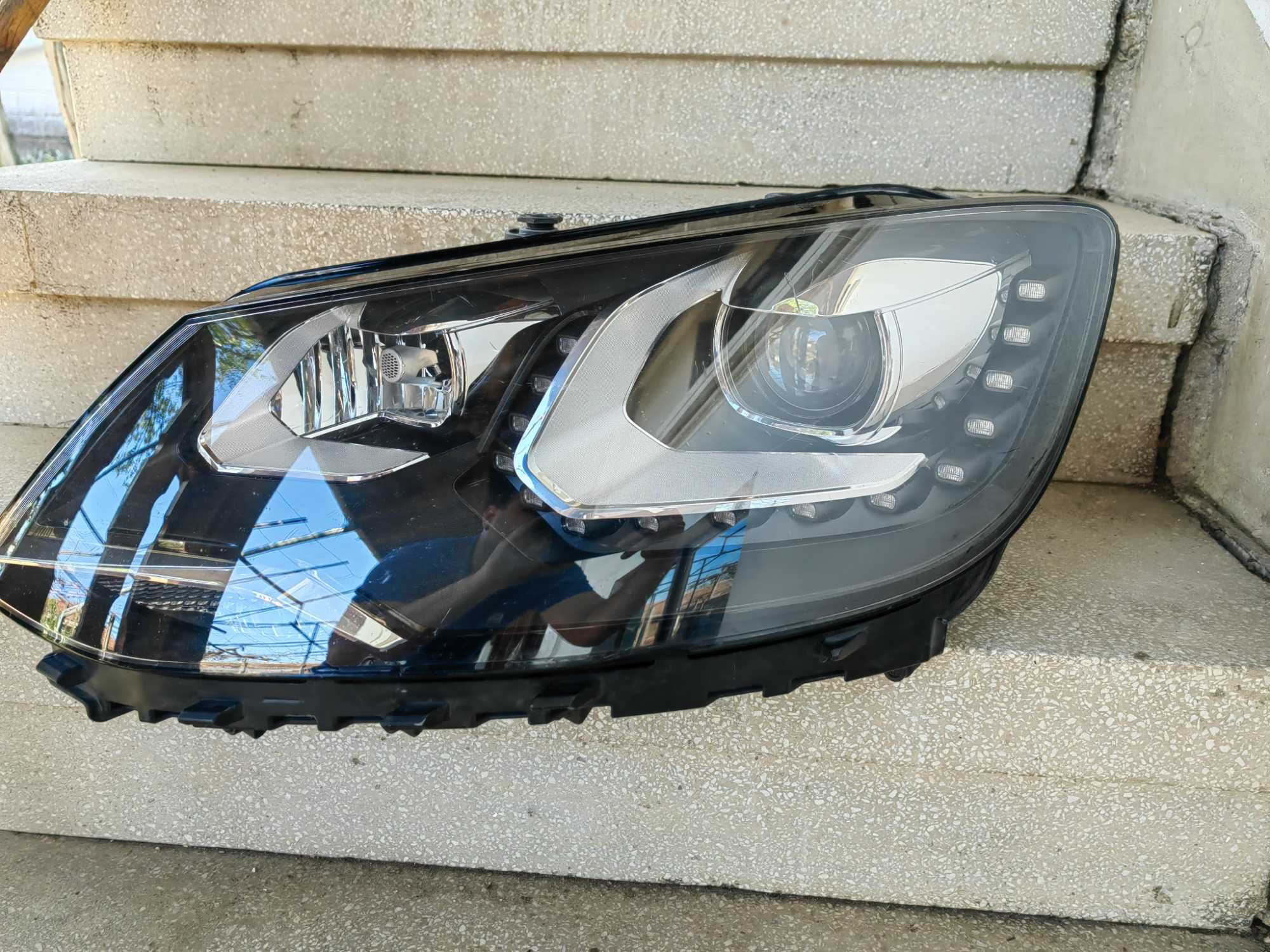 Фар VW Sharan Bi-Xenon LED ляв / Фар Шаран ксенон / Фар Sharan Оригина