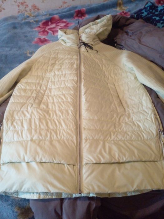 Продам куртку новую осенняя