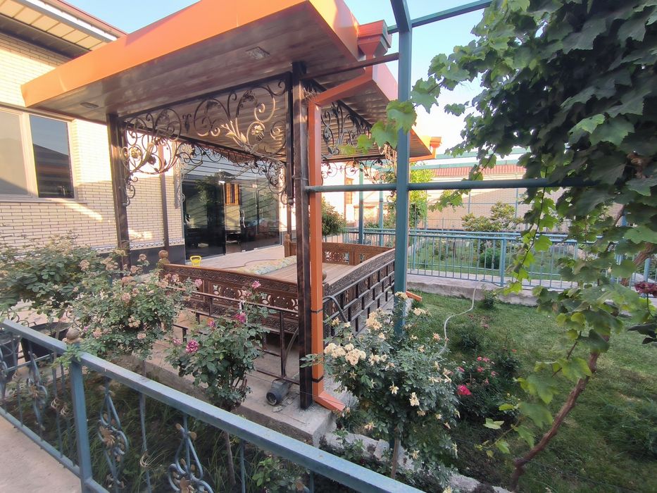 Ховли сотилади срочно