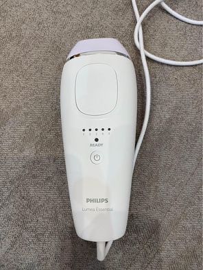 Philips Lumea Esential IPL