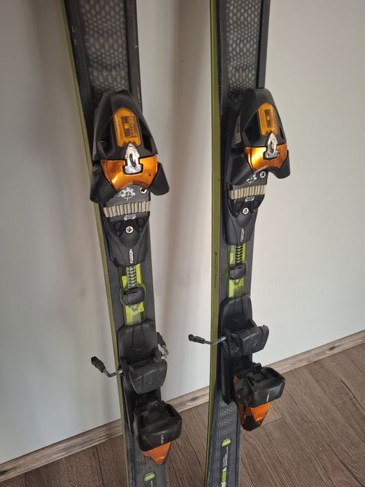 Ски ELAN SpeedWave 12