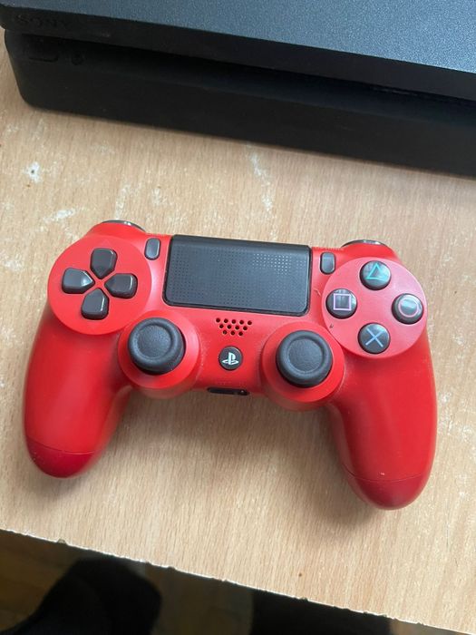 URGENT!!! PS4 500GB( FIFA 23 ) + MANETA & TV