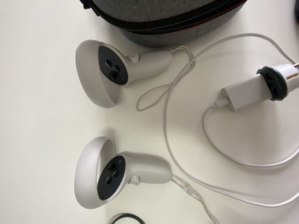 Продам Очки виртуальной реальности Meta Quest 2 256 GB