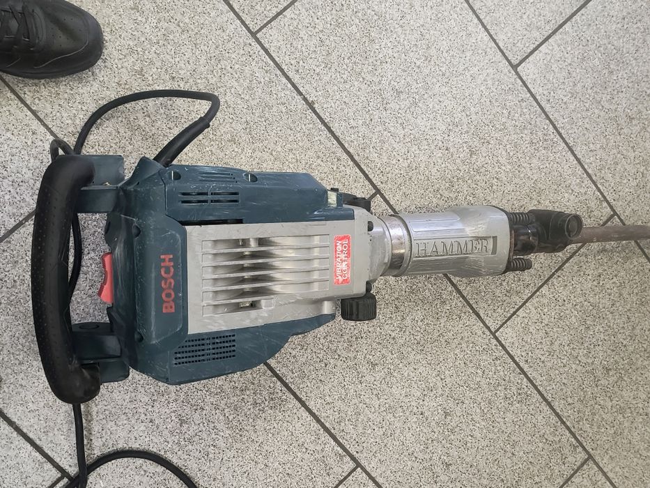 Къртач Bosch GSH 16-30 Professional / 1750W