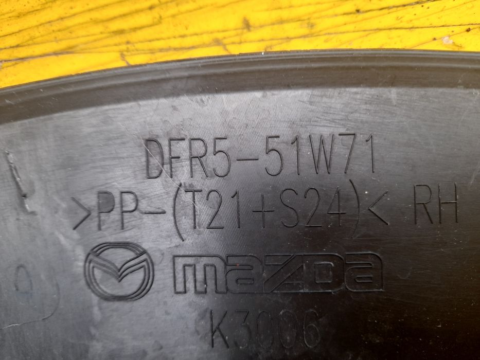 Лайсна калник броня мазда сх 30 Mazda CX30