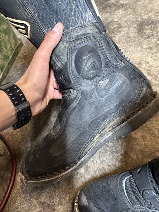 Продавам кросови ботуши RXA 47. Номер