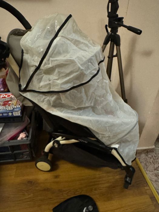 Продавам оригинална количка BabyZen YOYO. Сива . в отлично състояние