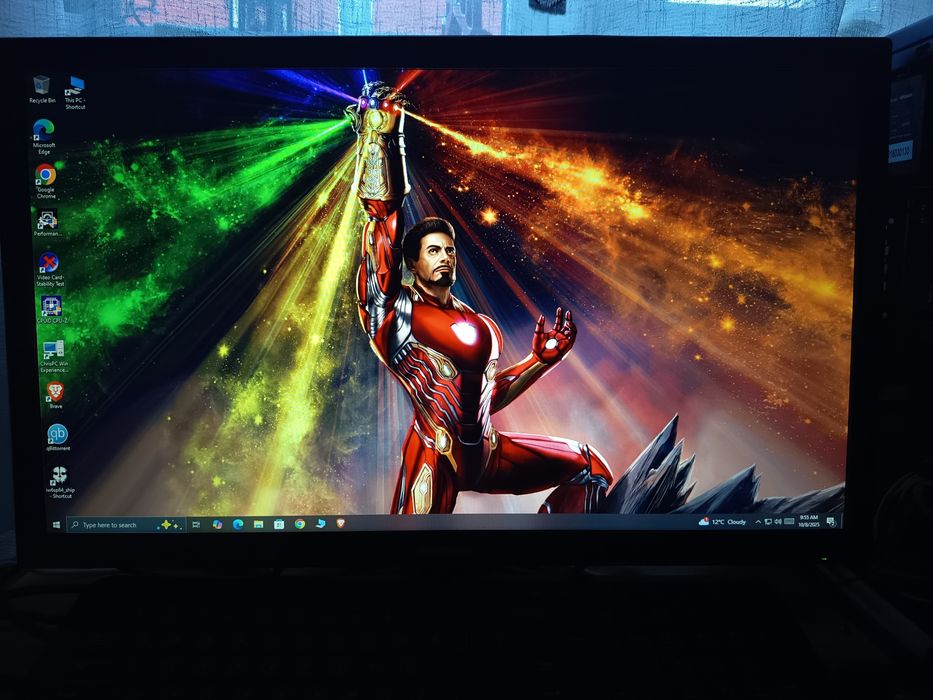 Vând monitor PC Lenovo