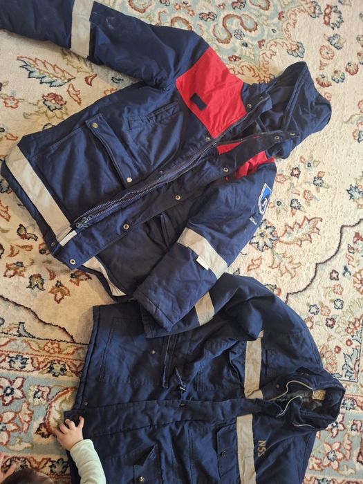 Спецовка 2 шт отдам все за 5000