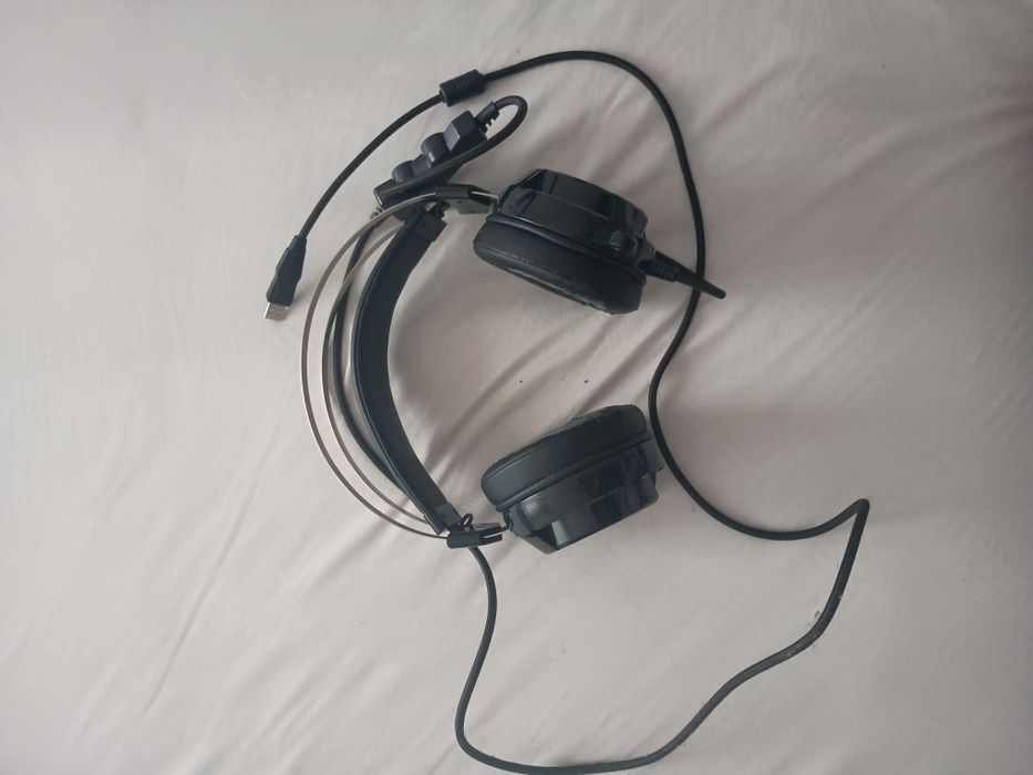 Casti gaming reddragon usb