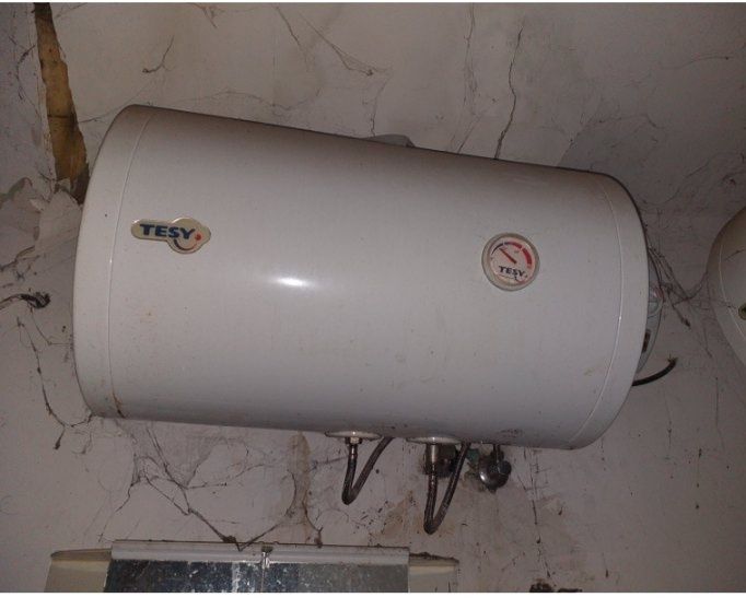 Продавам бойлери Tesy 80 литра