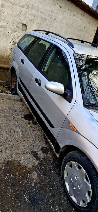 Vând Ford focus 1 ,disel 1.8Tddi