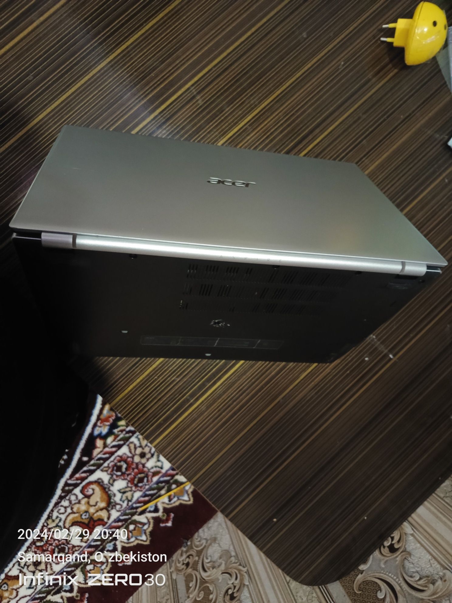 Acer Core i5 sotiladi