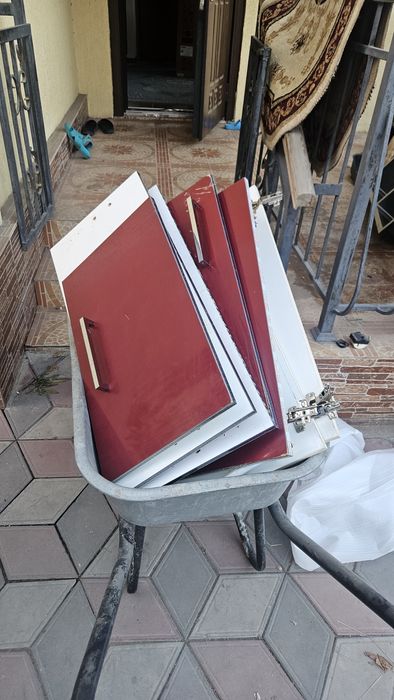 Дверцы и фасады для мебели с фурнитурой