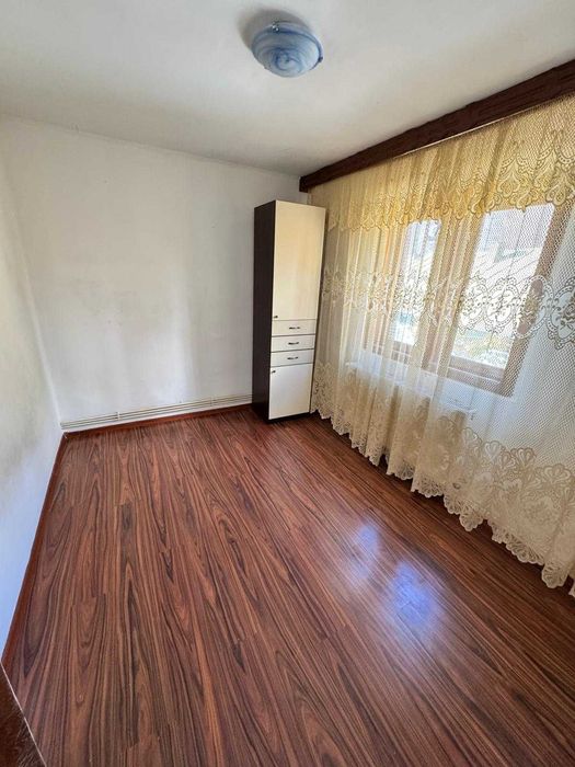 Apartament de închiriat