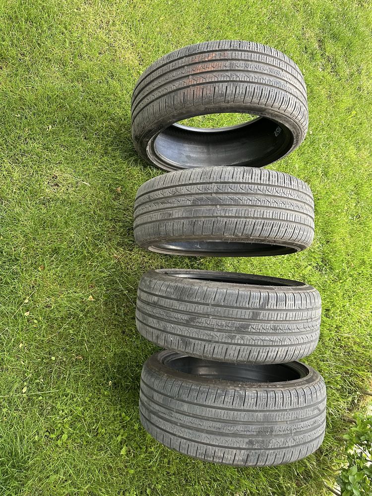 Pirelli 225 40 19