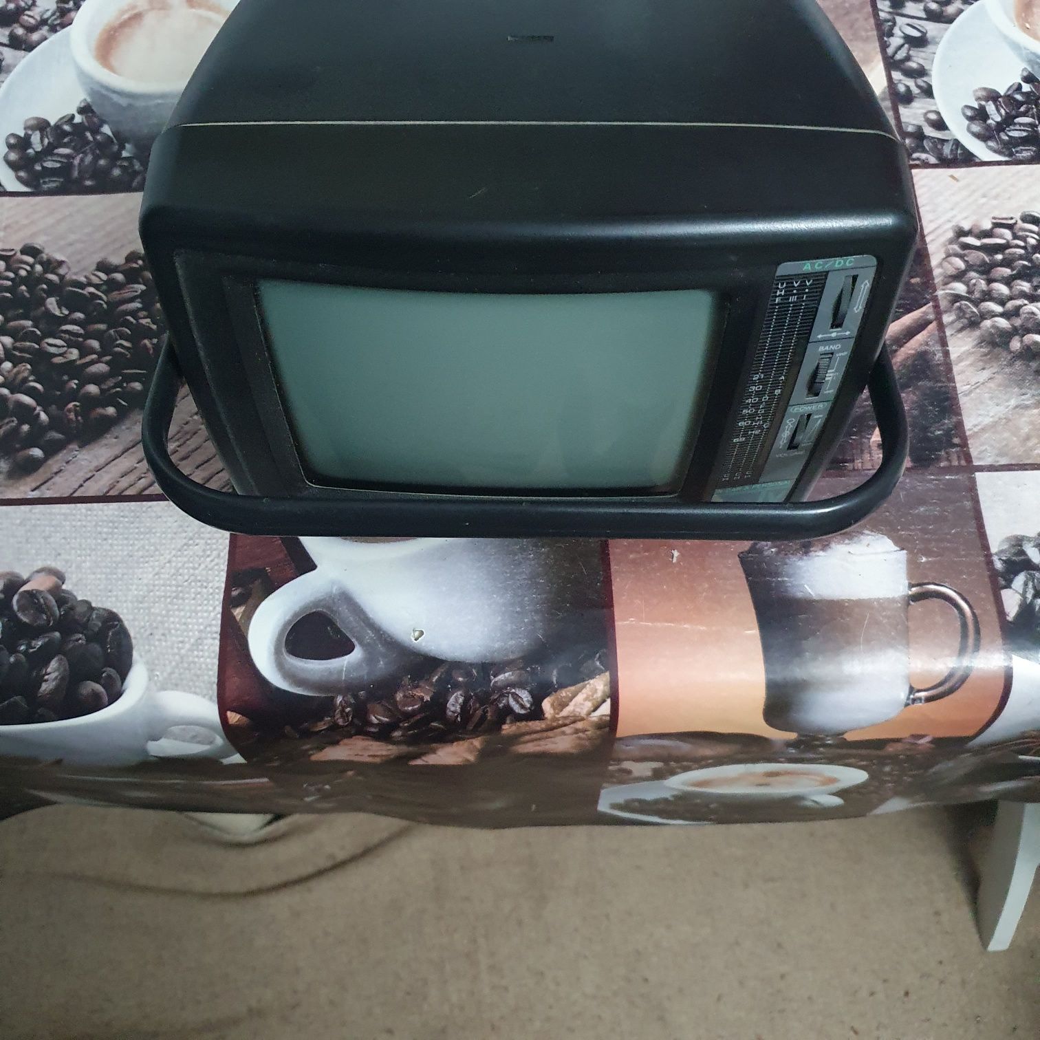 Televizor auto marca Amstrad