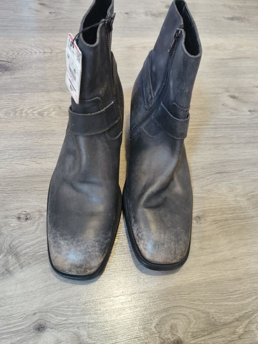 Vand cizme barbatesti,nr 44 noi, tip ciocate marca Zara la doar 149ron