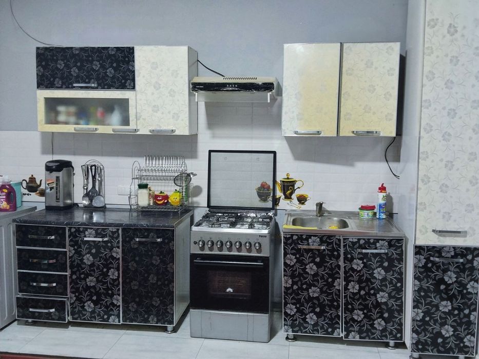 Продам мебел Кухне б/у