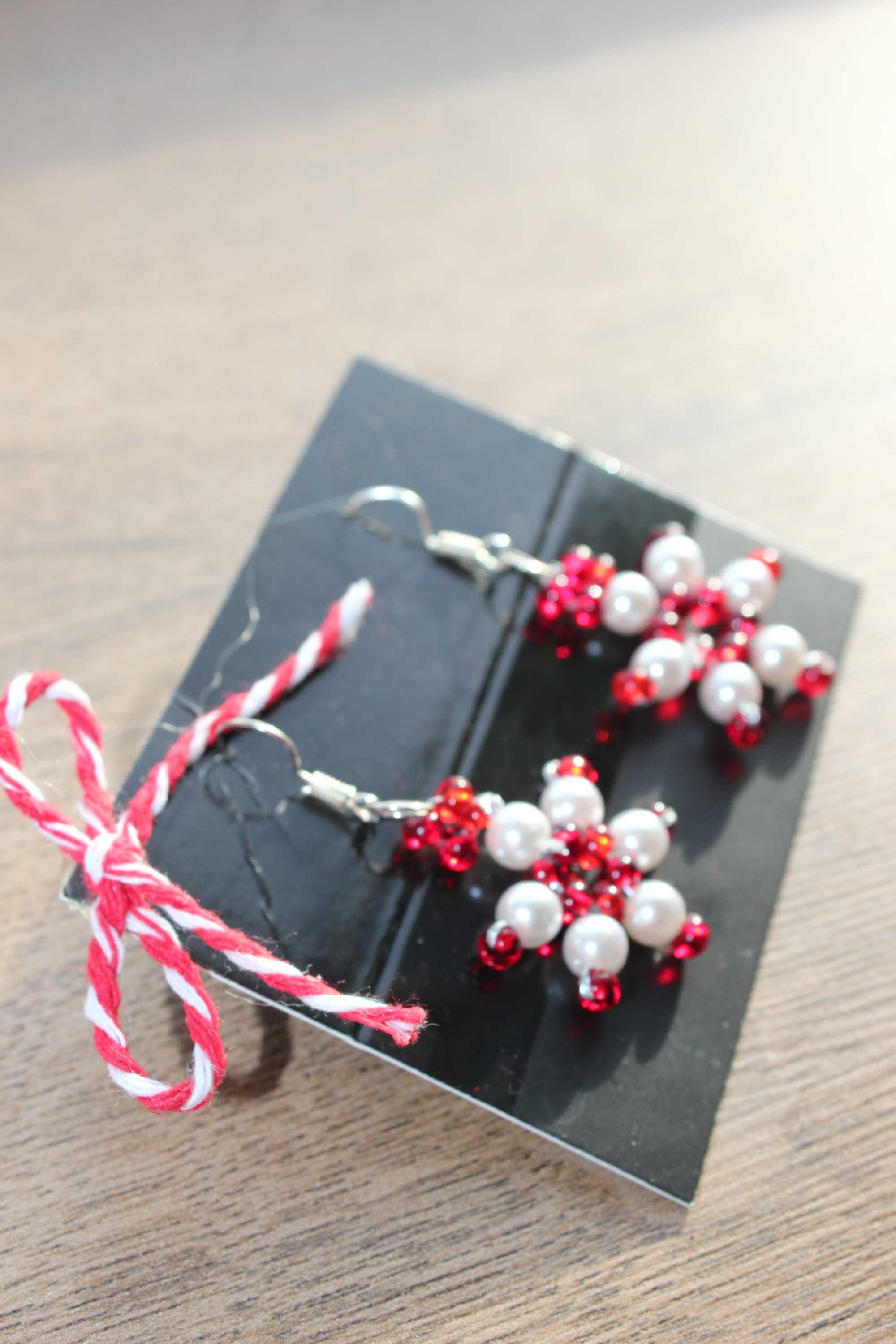 Martisor handmade cercei flori din margele