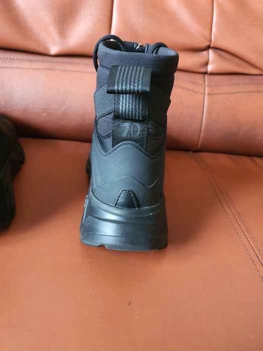 Tip gheată iarnă Armani