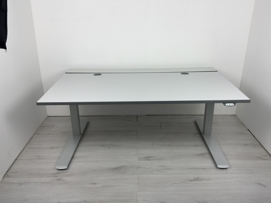 Бюро електрическо регулация от 66 см до 126 см обзавеждане