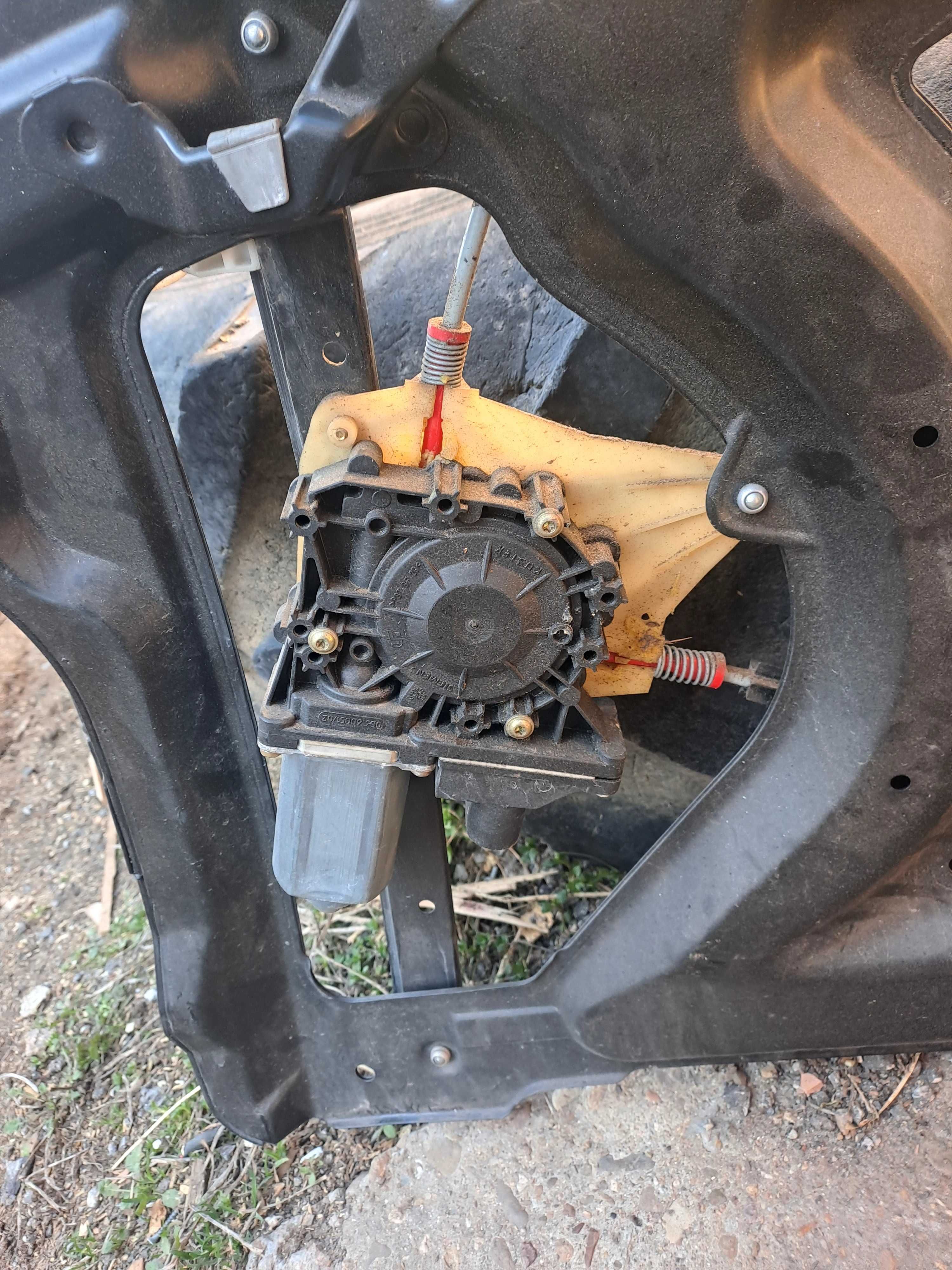 Авто части за ауди а3 2000г