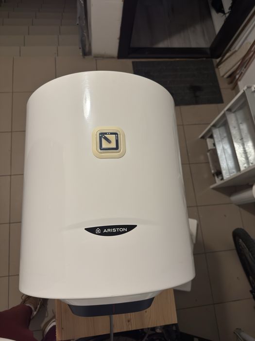 Boiler termoelectric Ariston Pro1 50L, 1500W