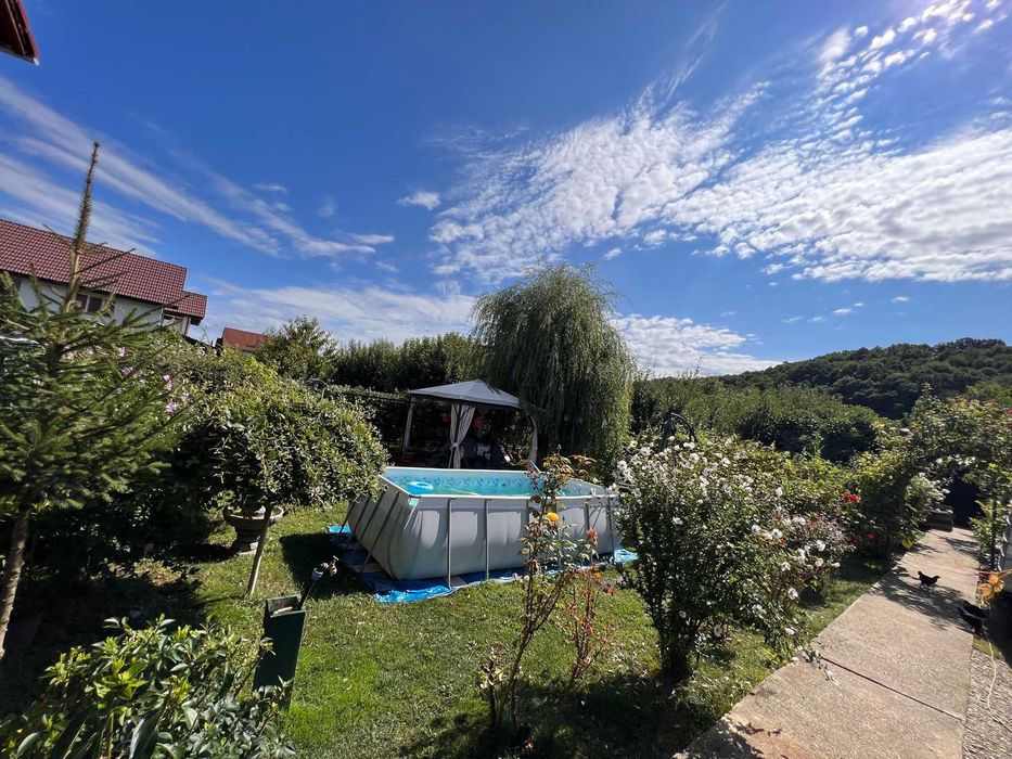 Casa ultracentral Budesti independenta energetic (cu panouri solare )