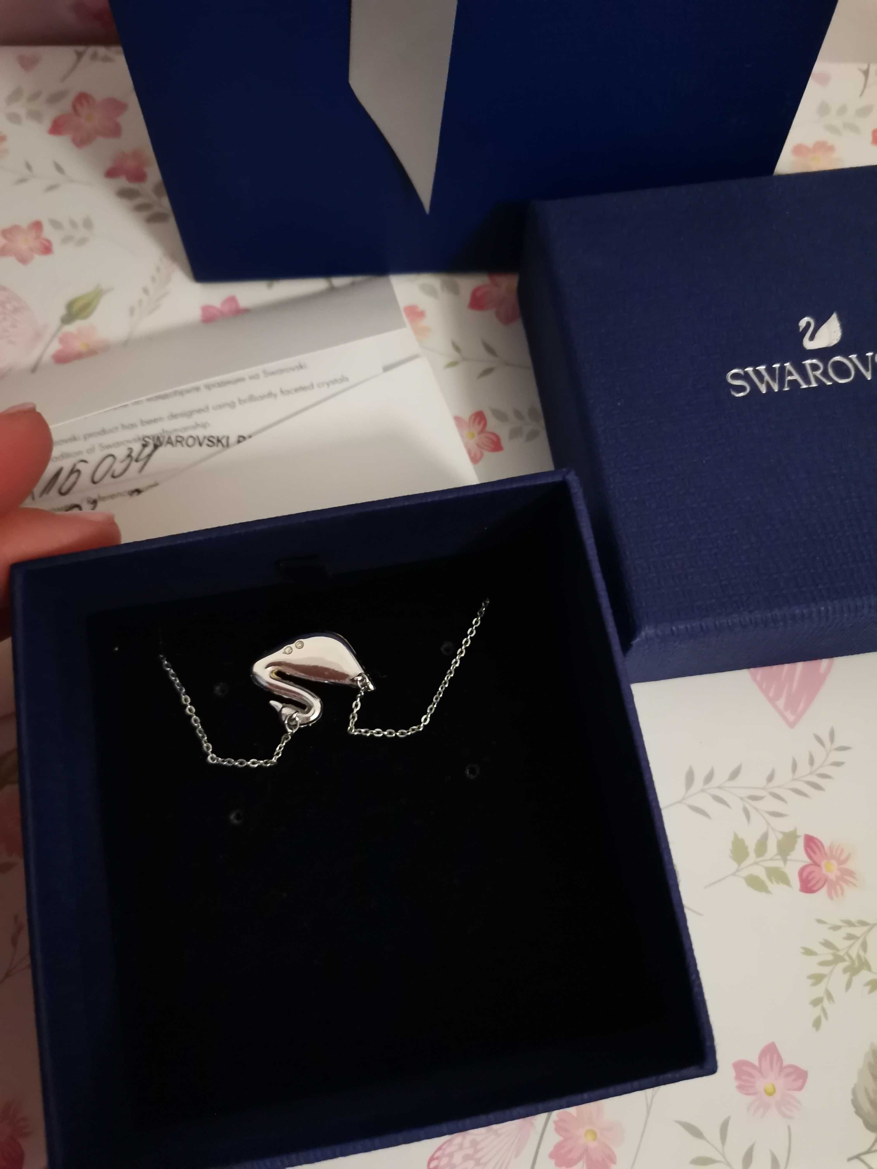 Колие Swarovski swan